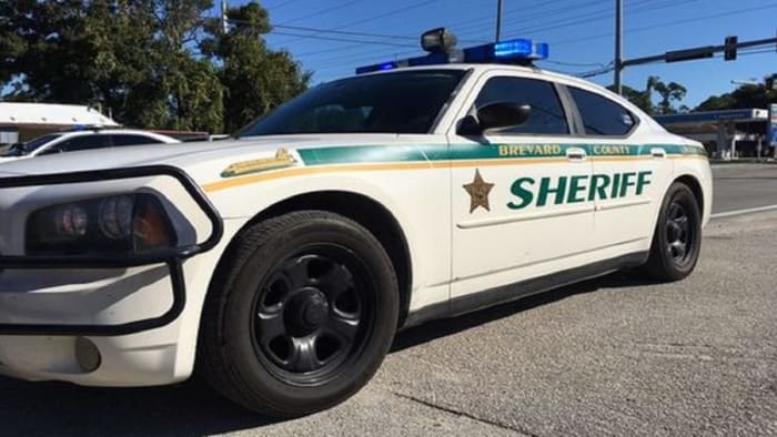 Brevard sheriff’s deputy held naked man at gunpoint for hours during armed robbery, report shows